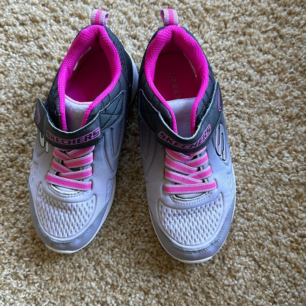Girl shoes